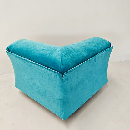 Divano modulare (8) velluto azzurro mod. Fiandra Vico Magistretti per Cassina anni 70/80
