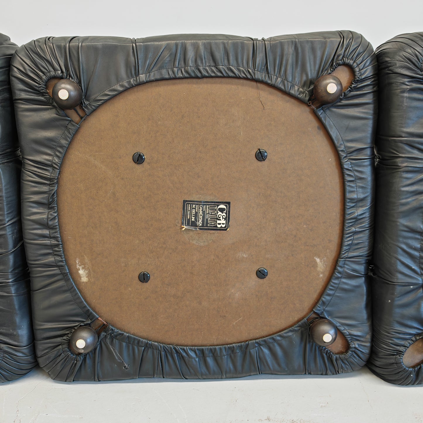 Divano in pelle nera "Camaleonda" Mario Bellini per C&B B&B Italia Anni 70