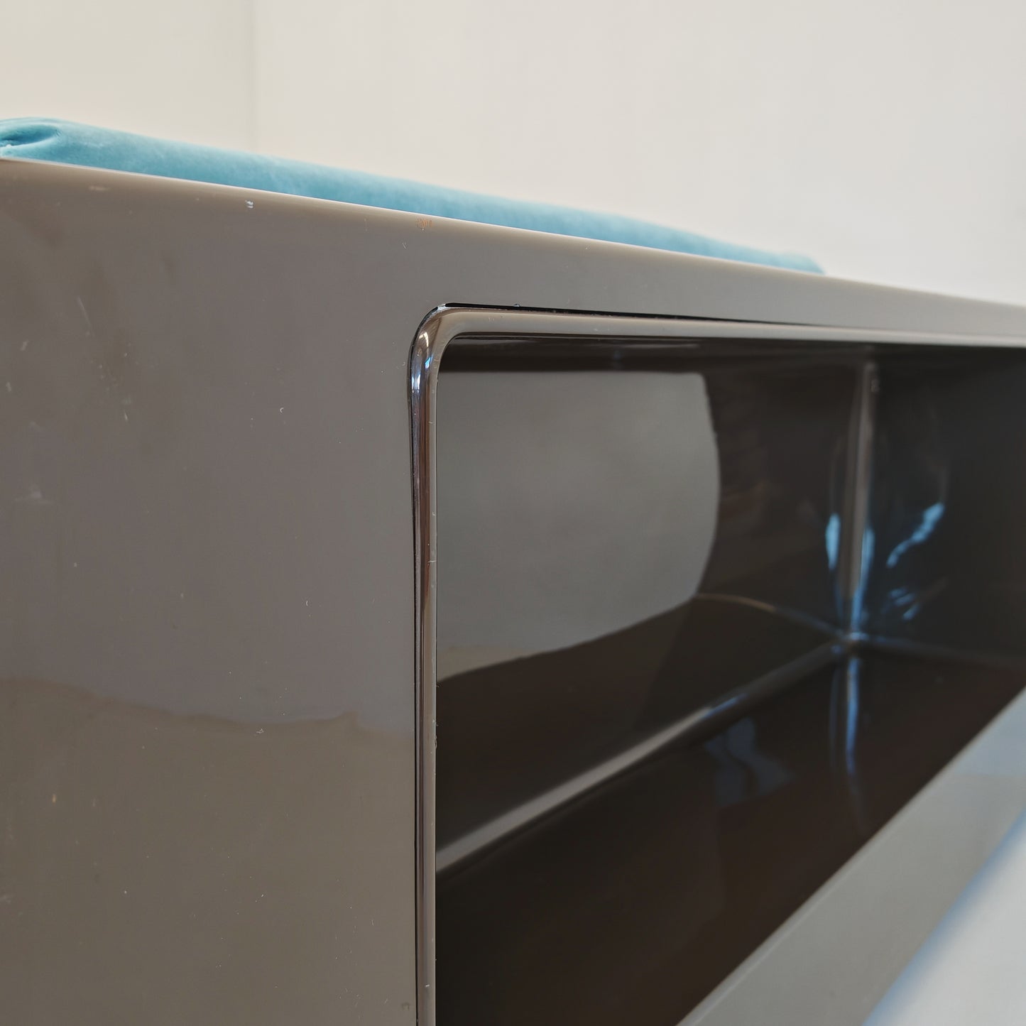 Coppia di poltrone in velluto celeste mod. "Gradual" Cini Boeri per Gavina anni 70