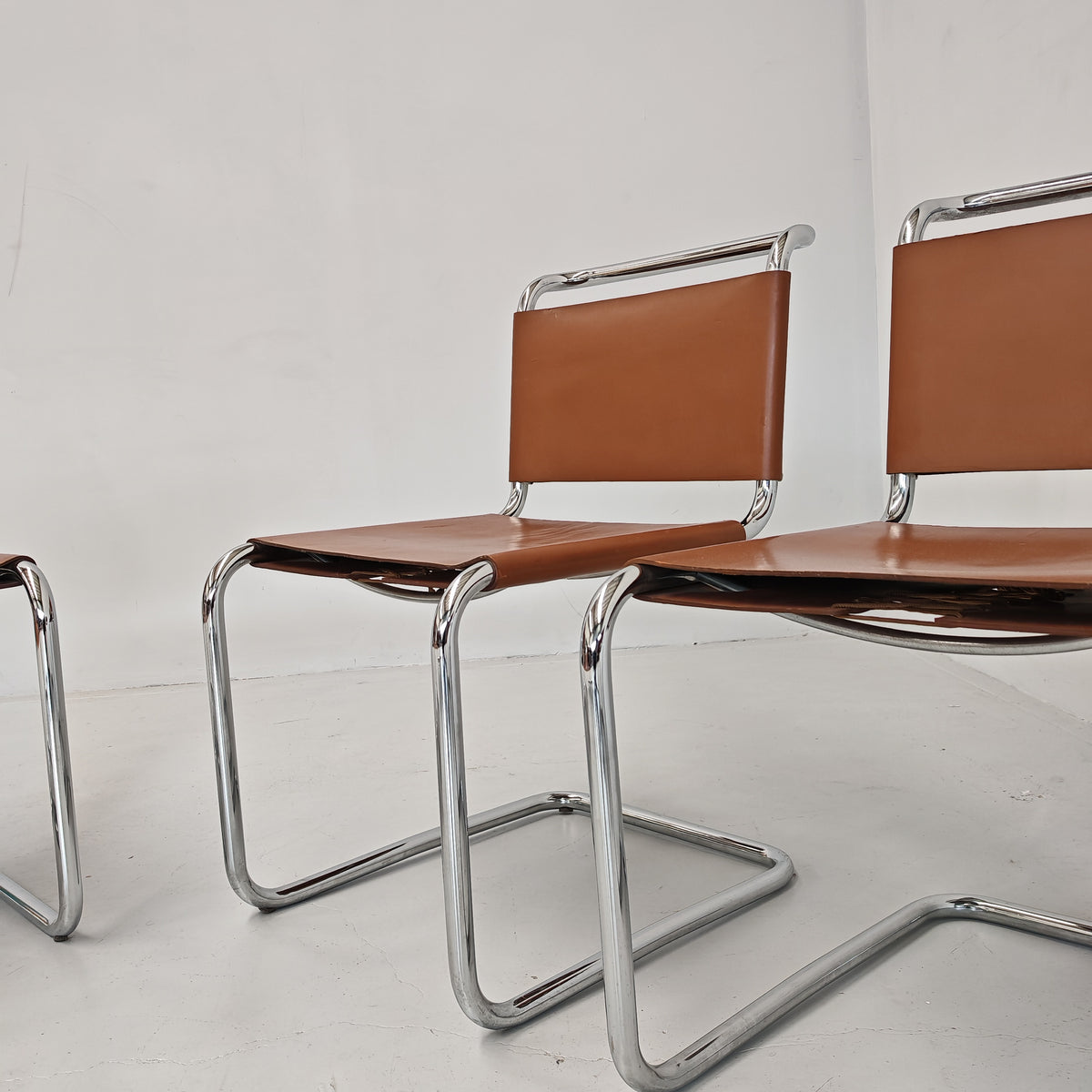 8 Sedie in cuoio e tubolare modello Spoleto Knoll International anni 70