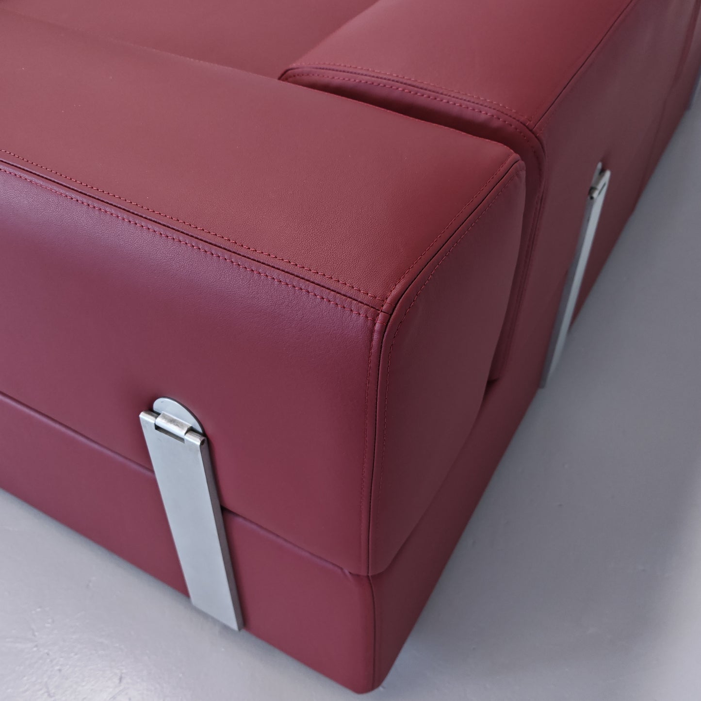 Divano Daybed mod. 711 Tito Agnoli per Cinova Pelle nuova Rosso chianti