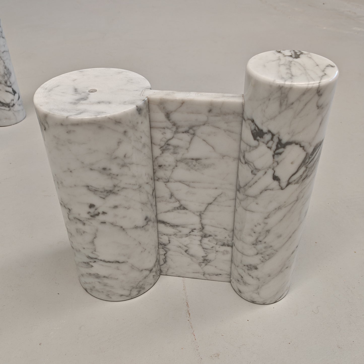 Tavolino da Salotto Coffee Table in marmo mod. Jumbo, Gae Aulenti per Knoll.