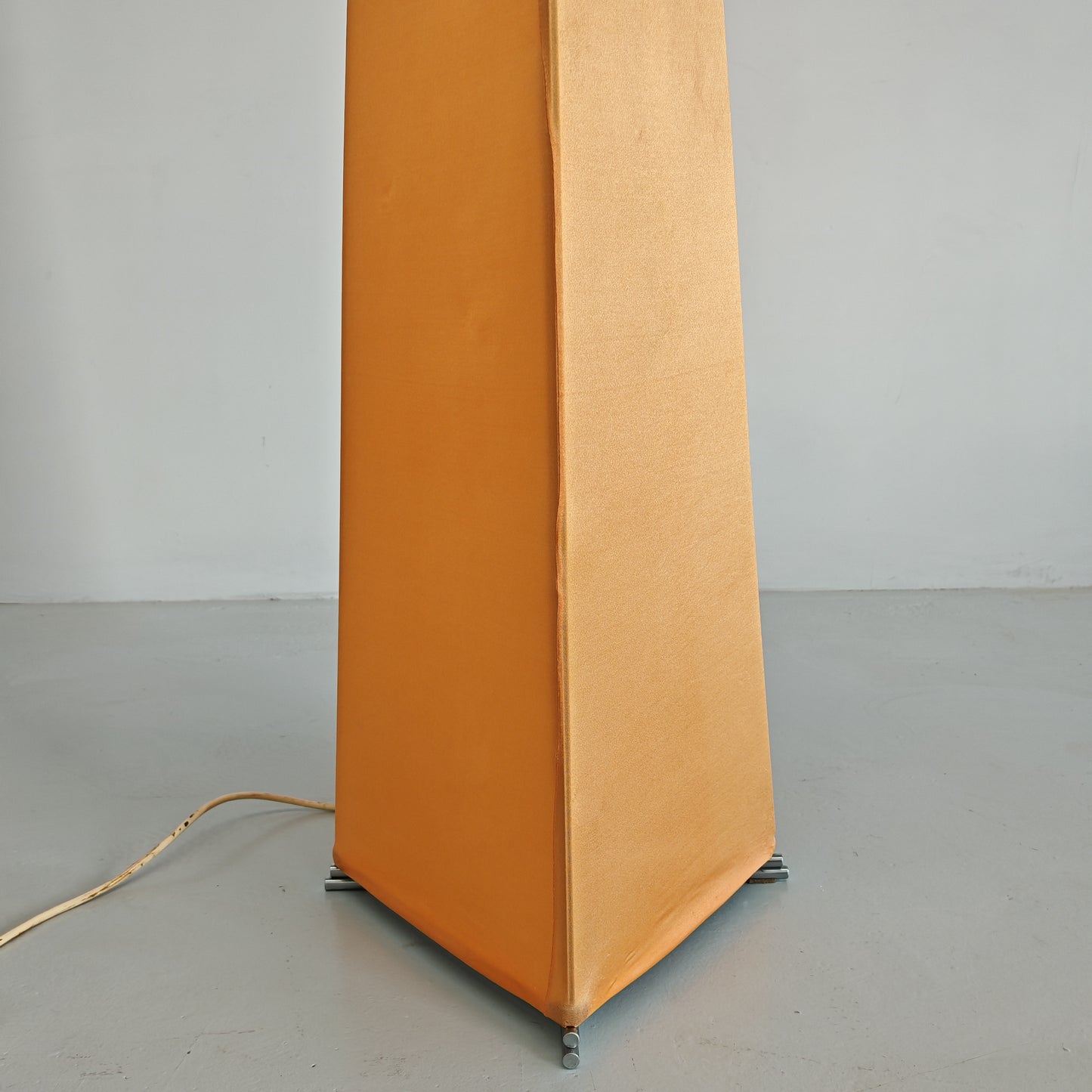 Lampada da terra in tessuto Kazuki, K.Takahama per Sirrah anni 70 (Grande)