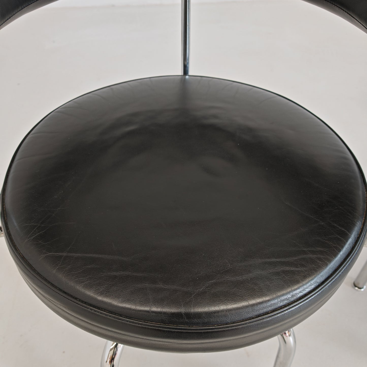Coppia sedie poltroncine girevoli LC7  Charlotte Perriand per Cassina anni 70/80