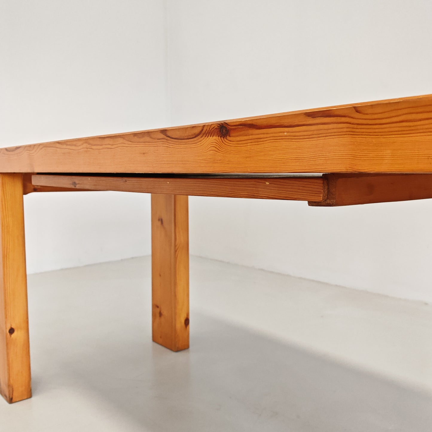 Tavolo rettangolare in legno  "Sine Loco" Raffaello Biagetti anni 70