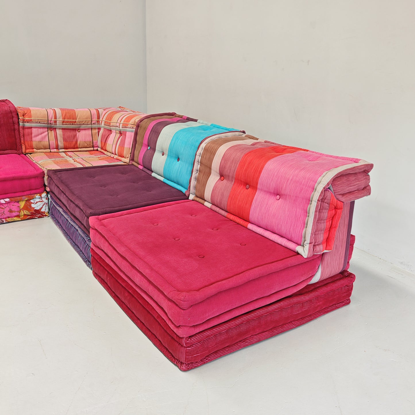 Divano modulare Mah Jong By Missoni, H. Hopfer per Roche Bobois 4 posti (rosso)
