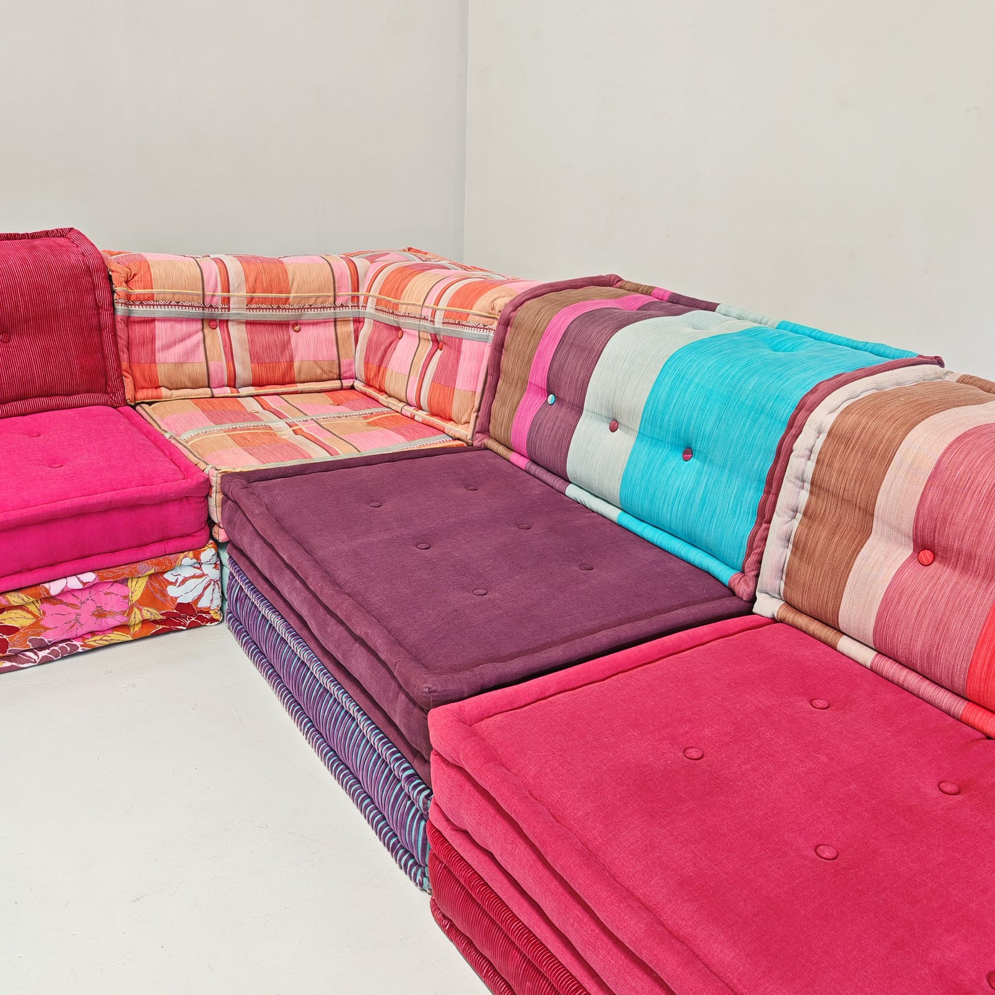 Divano modulare Mah Jong By Missoni, H. Hopfer per Roche Bobois 4 posti (rosso)