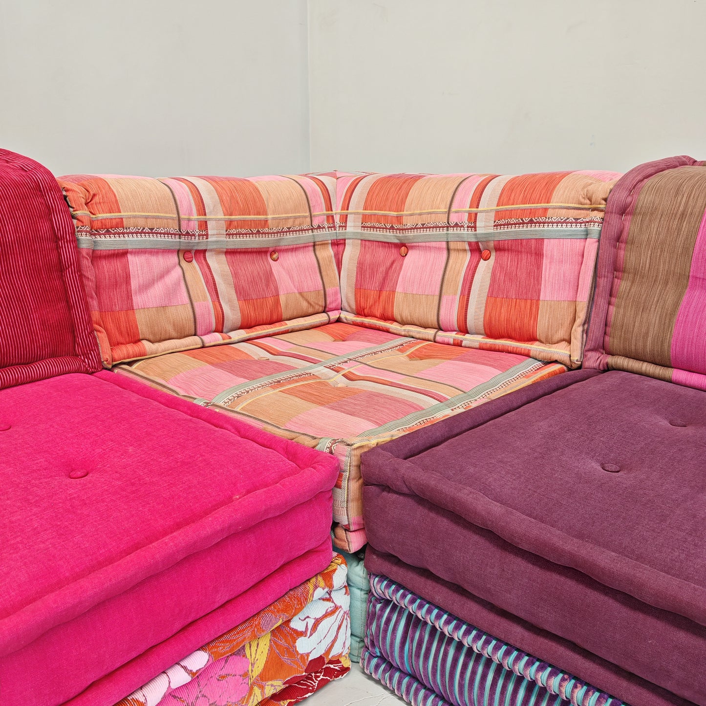 Divano modulare Mah Jong By Missoni, H. Hopfer per Roche Bobois 4 posti (rosso)