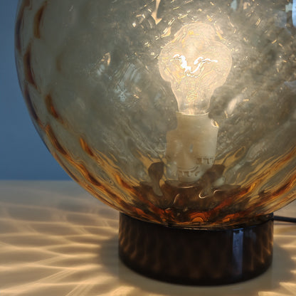Lampada sfera in vetro ambra stile Balloton Venini anni 70