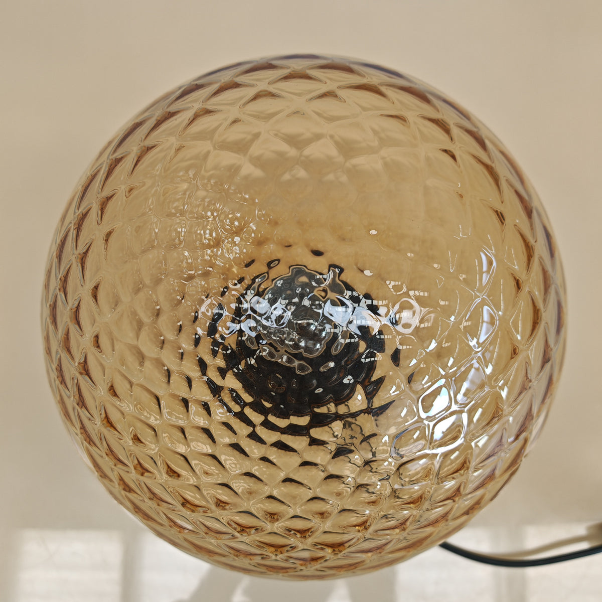 Lampada sfera in vetro ambra stile Balloton Venini anni 70
