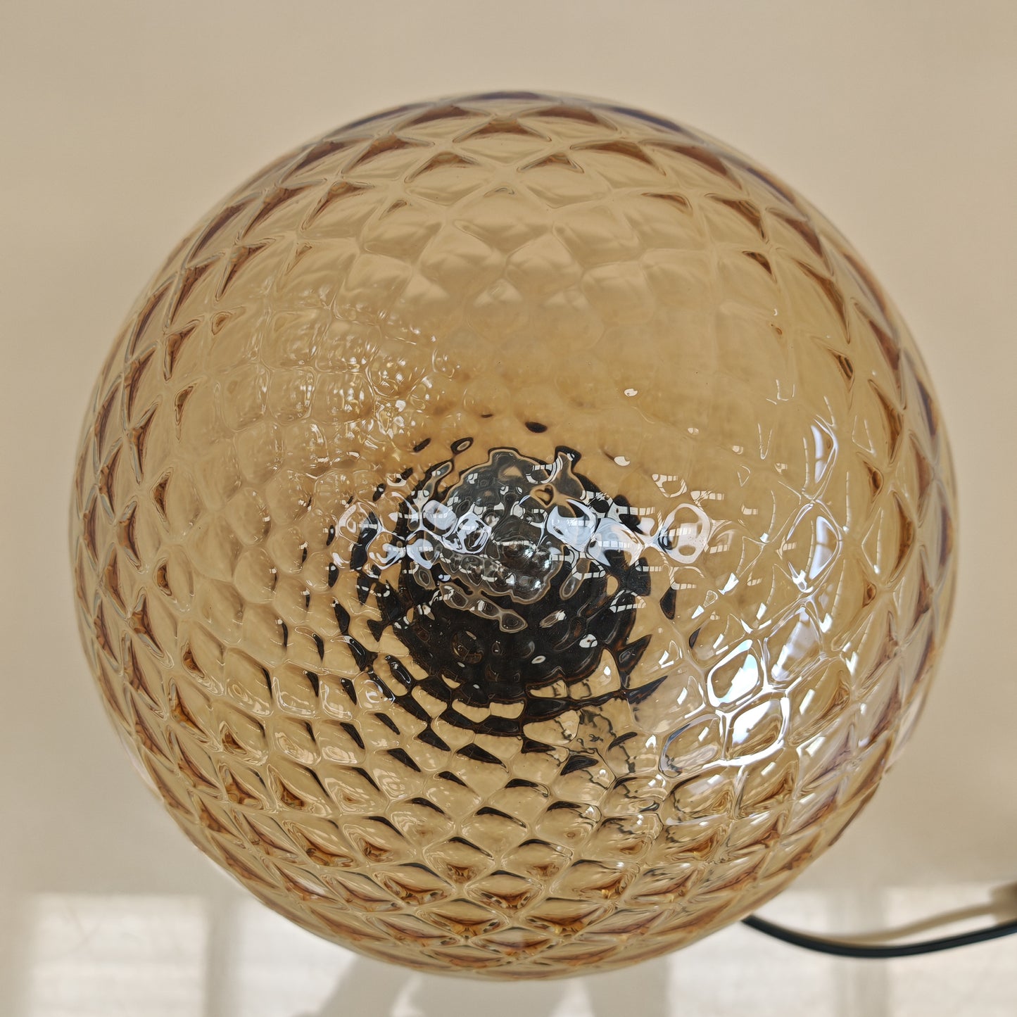 Lampada sfera in vetro ambra stile Balloton Venini anni 70