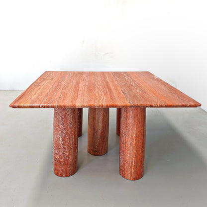 Tavolo quadrato in Travertino Rosso Persiano mod. "Colonnato" Mario Bellini per Cassina anni 70