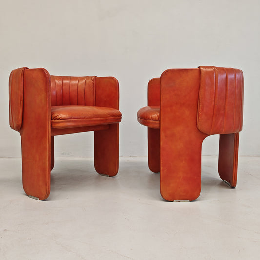 Coppia Poltrone a pozzetto in pelle mod. Dinette, Luigi Massoni per Poltrona Frau anni 70