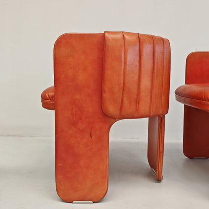 Coppia Poltrone a pozzetto in pelle mod. Dinette, Luigi Massoni per Poltrona Frau anni 70