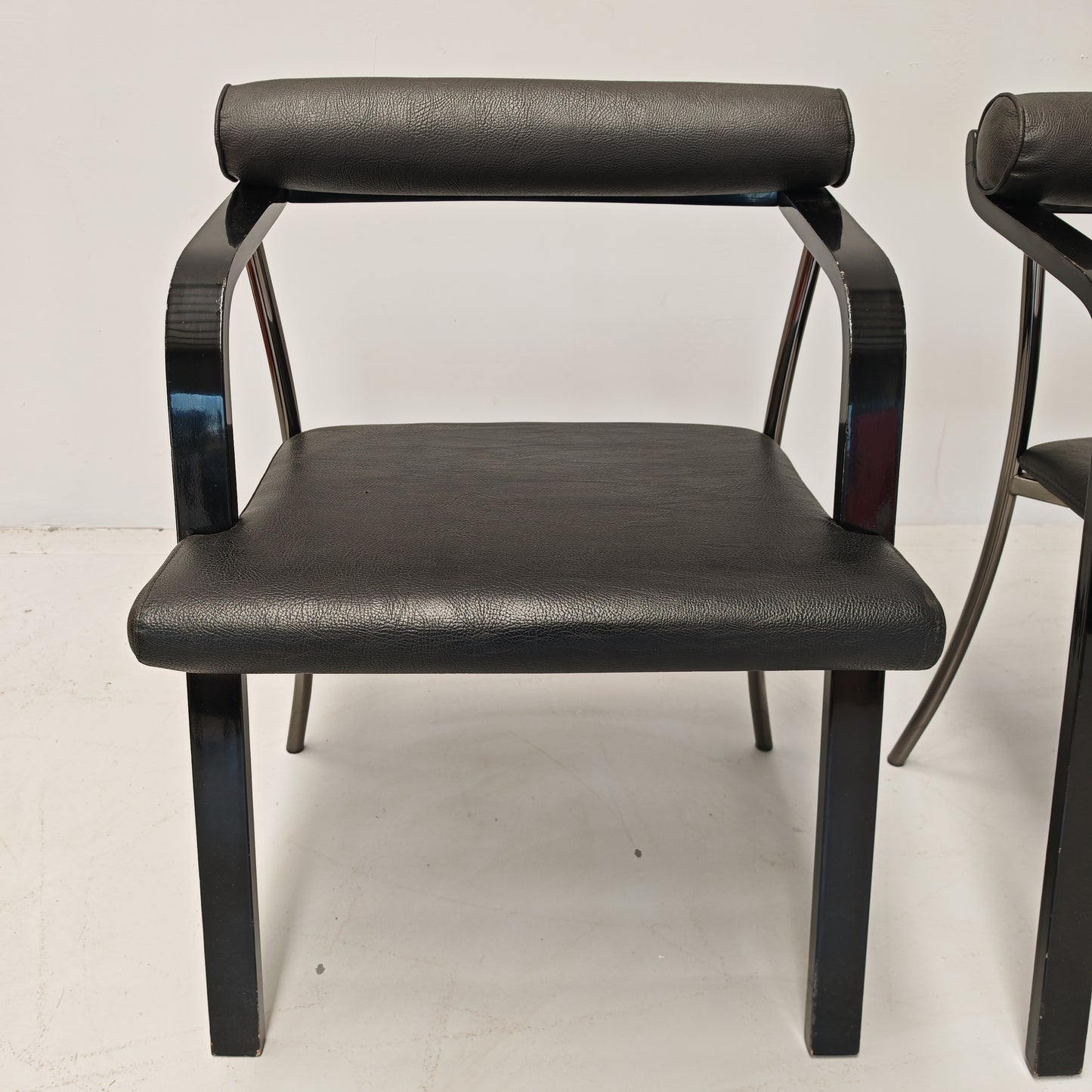 4 Sedie poltroncine nere con braccioli vintage anni 80