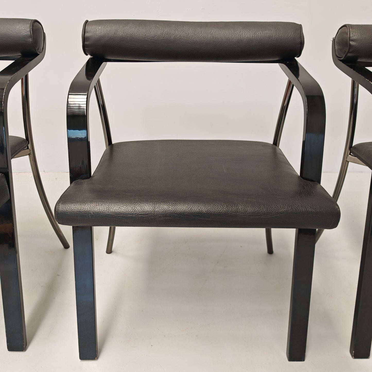 4 Sedie poltroncine nere con braccioli vintage anni 80