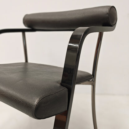 4 chaises fauteuils noires avec accoudoirs, vintage des années 80