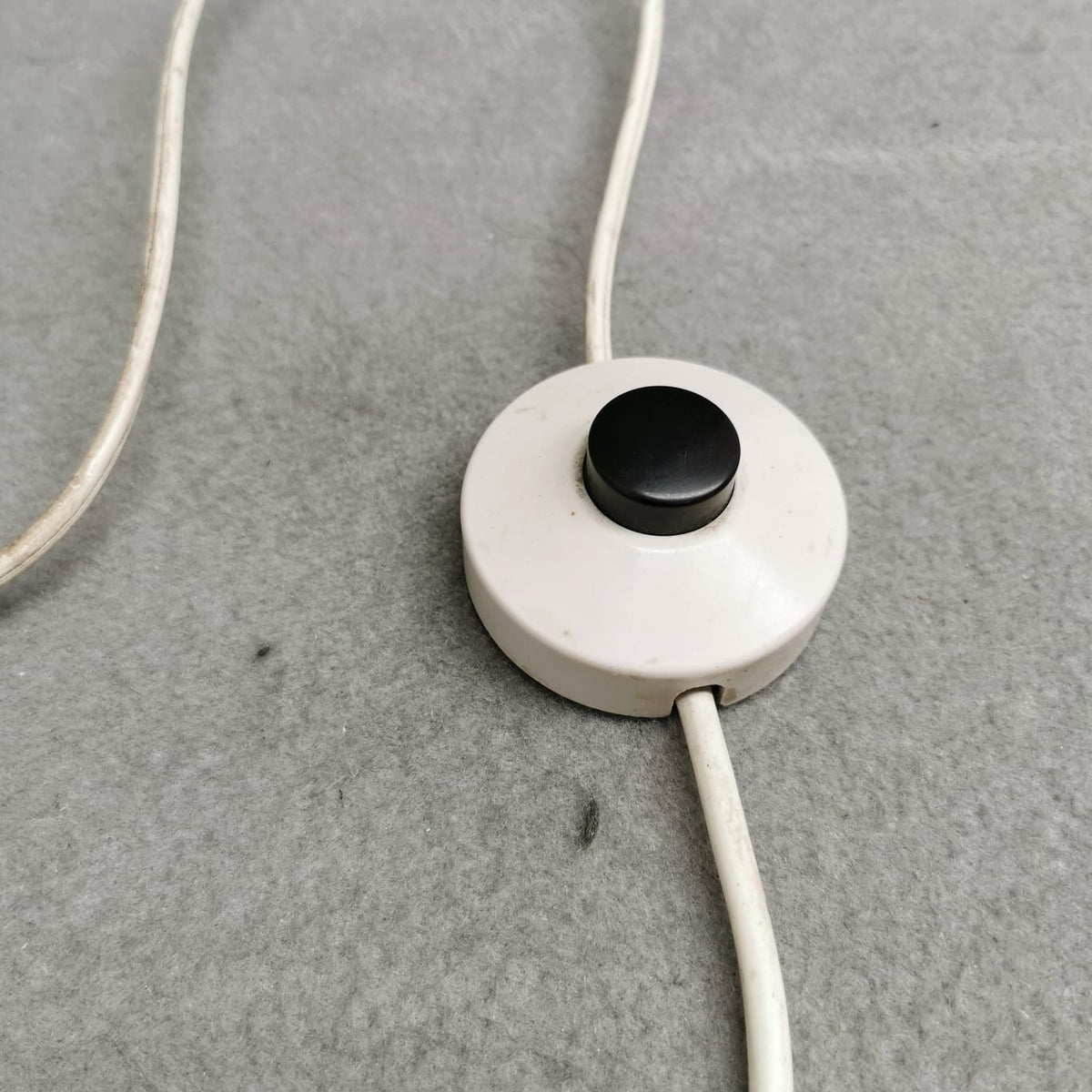 Lampada da terra mod. Moana, Luigi Massoni per Guzzini 1970's