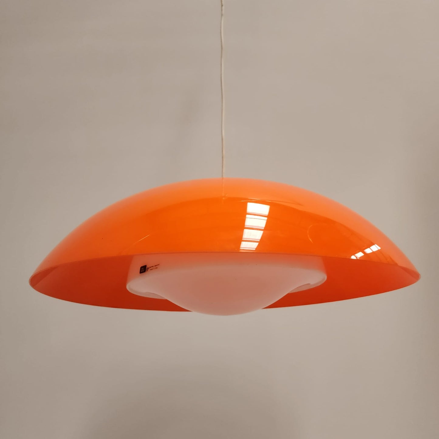 Lampadario Guzzini arancione space age anni 70