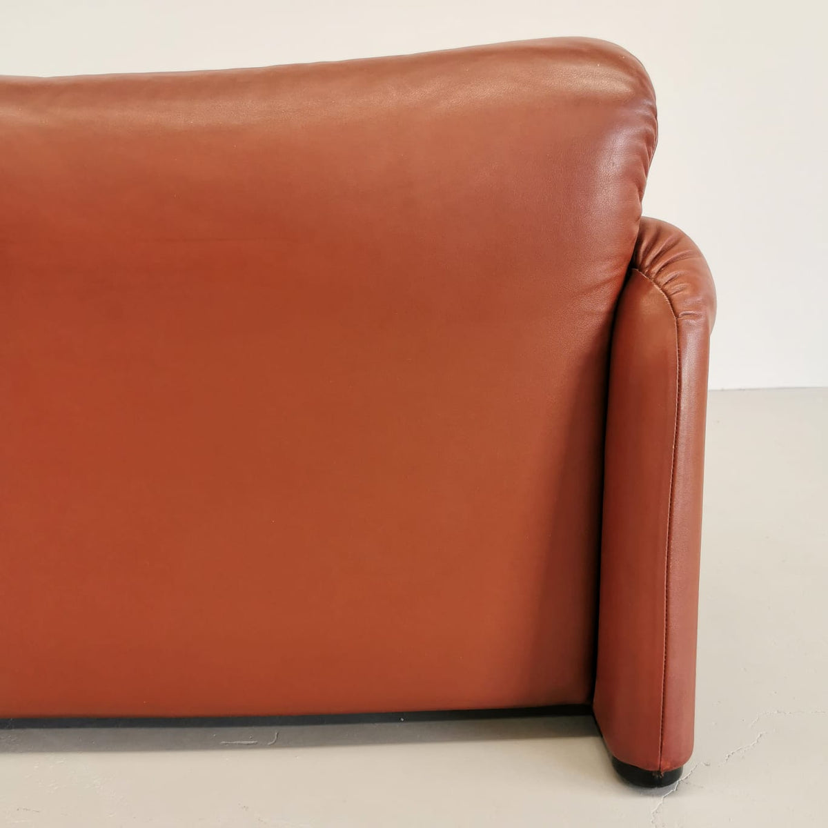 Divano 2 posti in pelle Maralunga Vico Magistretti per Cassina 1970's (B)