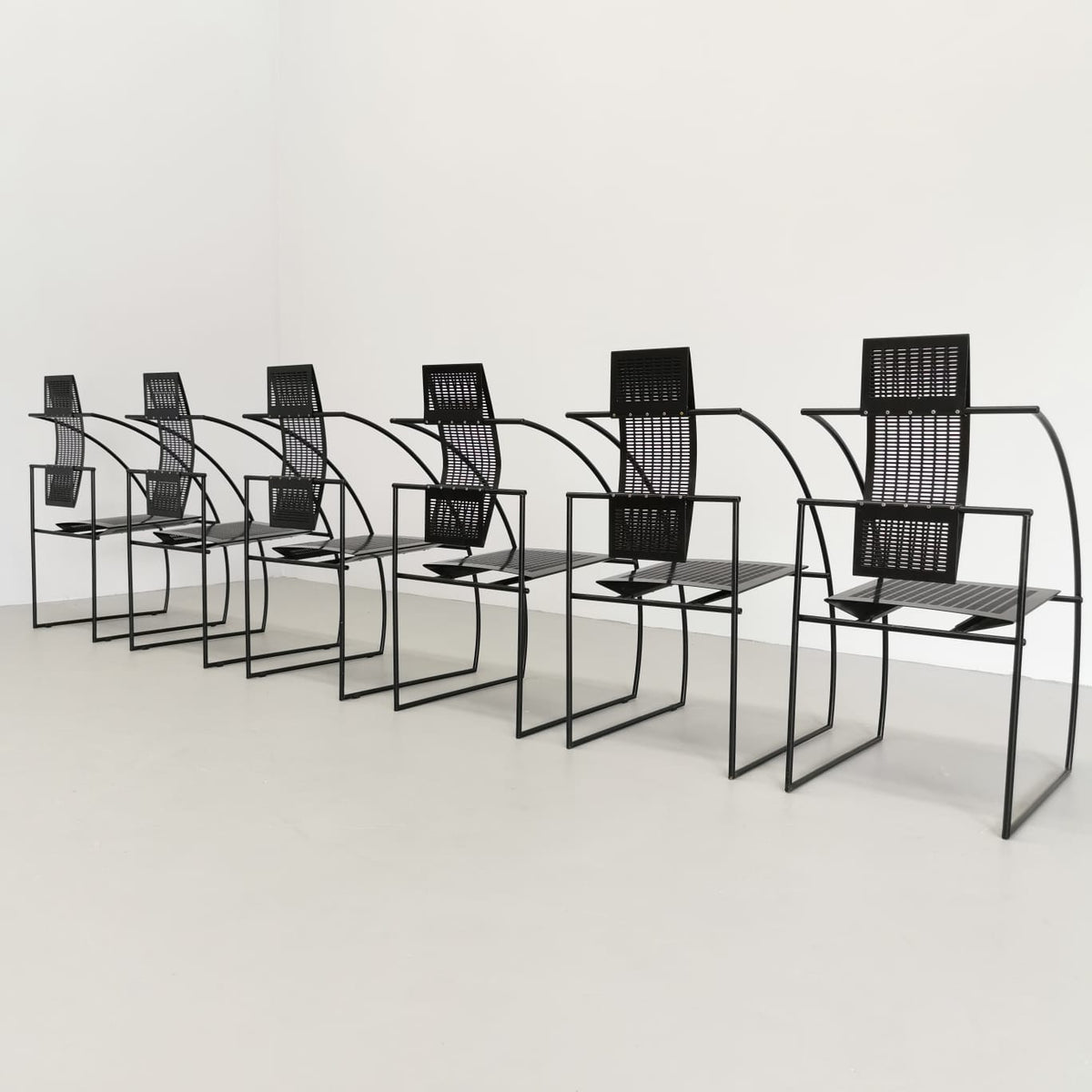 Set de 6 chaises modèle Quinta de Mario Botta pour Alias, années 1980.