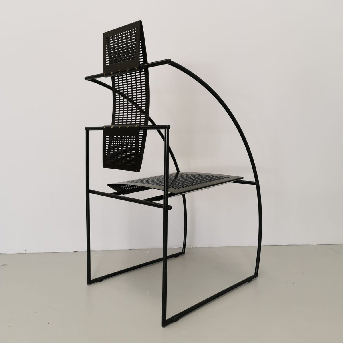 Set de 6 chaises modèle Quinta de Mario Botta pour Alias, années 1980.