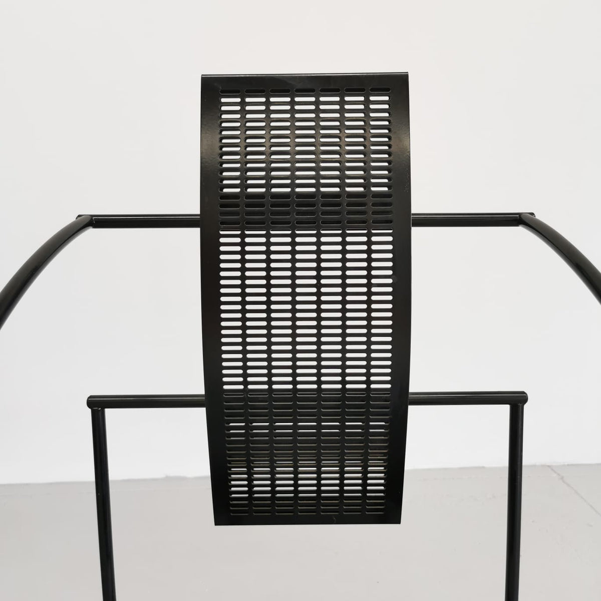 Set de 6 chaises modèle Quinta de Mario Botta pour Alias, années 1980.