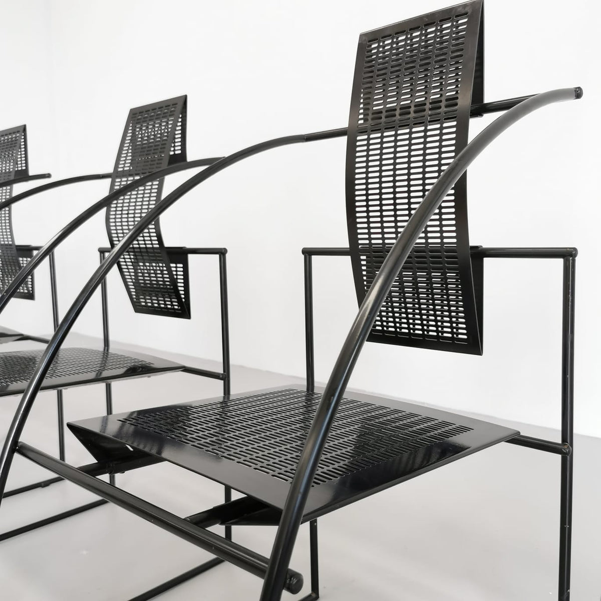 Set de 6 chaises modèle Quinta de Mario Botta pour Alias, années 1980.