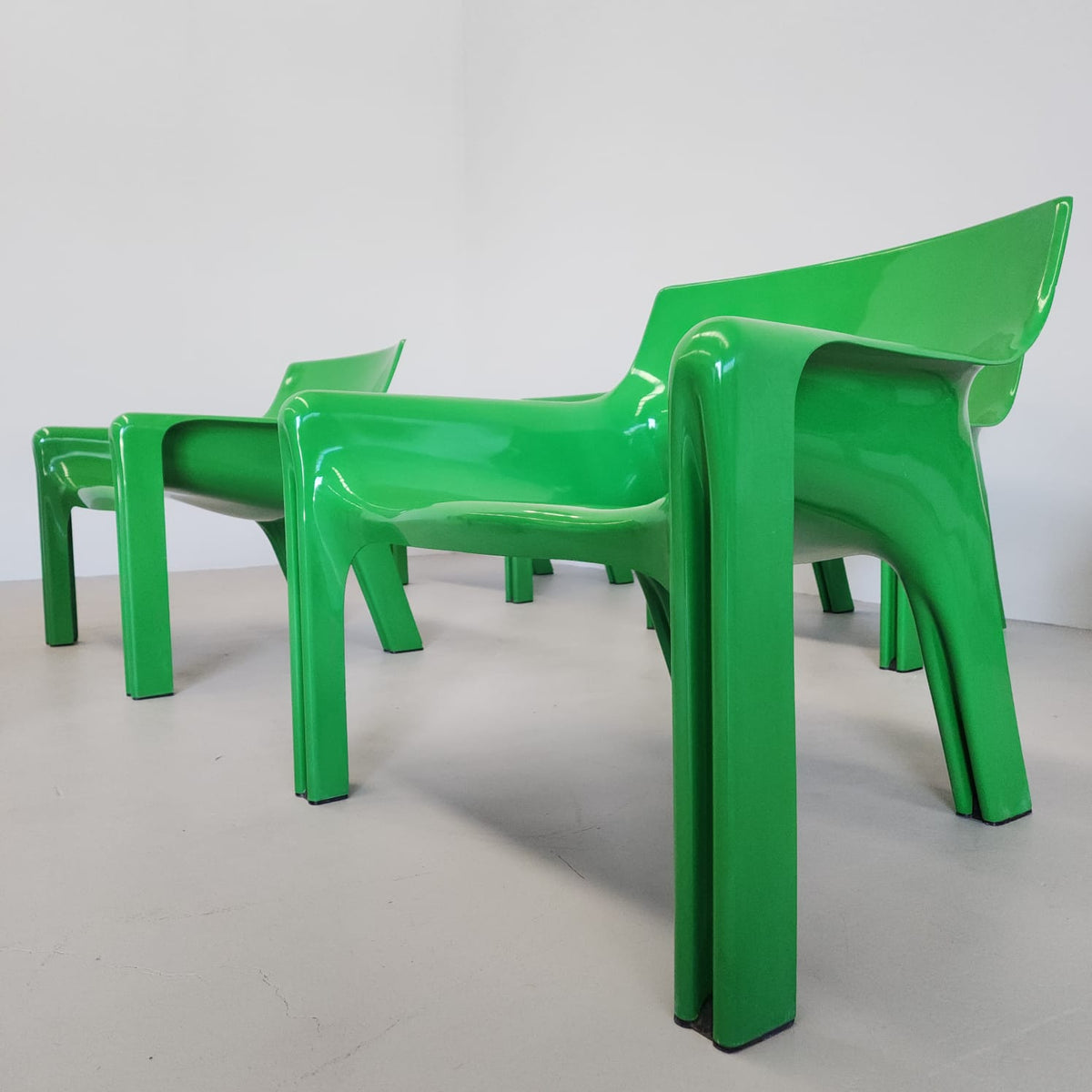 Fauteuil Vicario de Vico Magistretti pour Artemide, années 1970 (VERT)