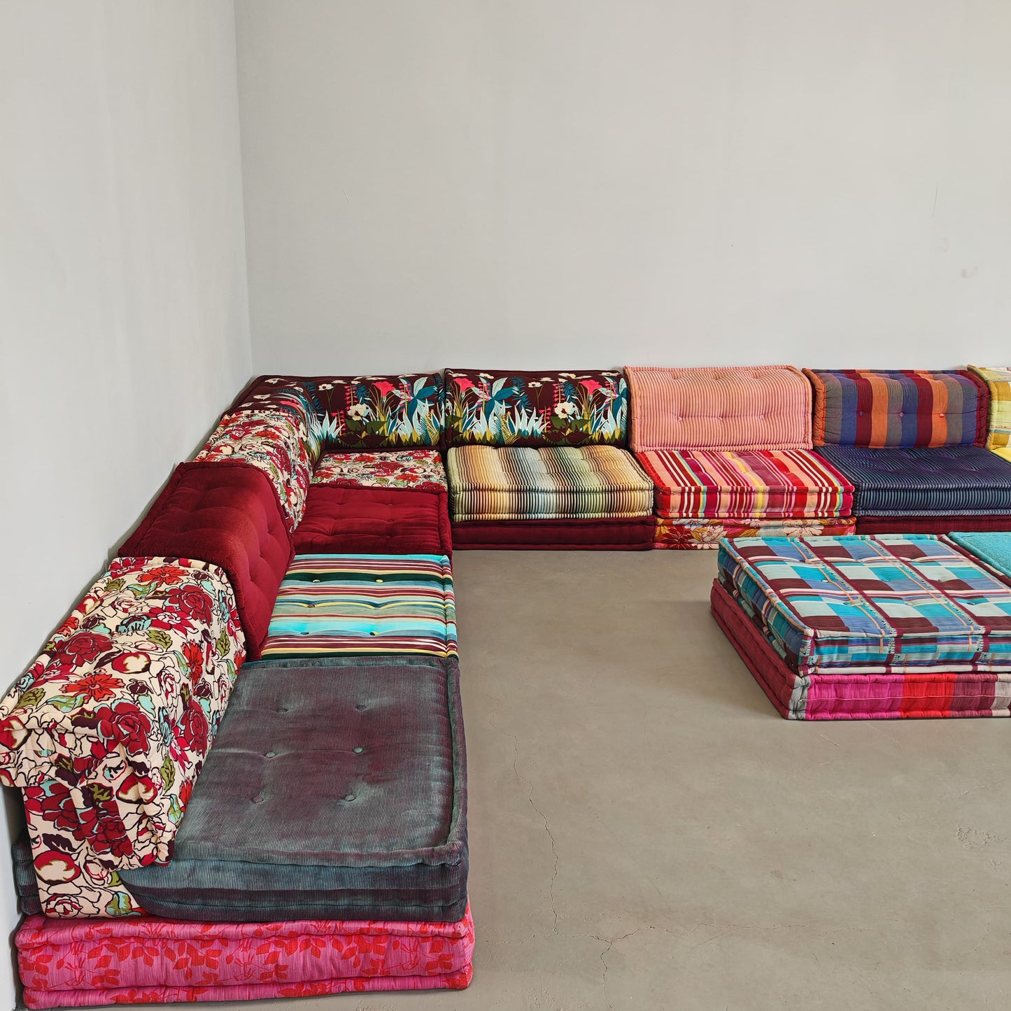 Divano modulare Mah Jong By Kenzo, Hans Hopfer per Roche Bobois 1970's