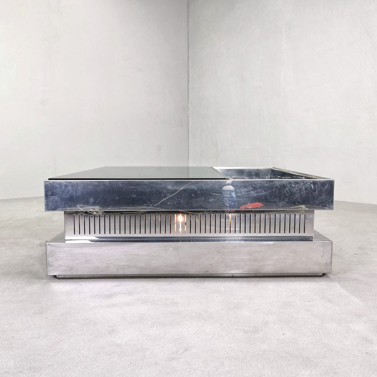 Table basse bar lumineuse vintage space age des années 70
