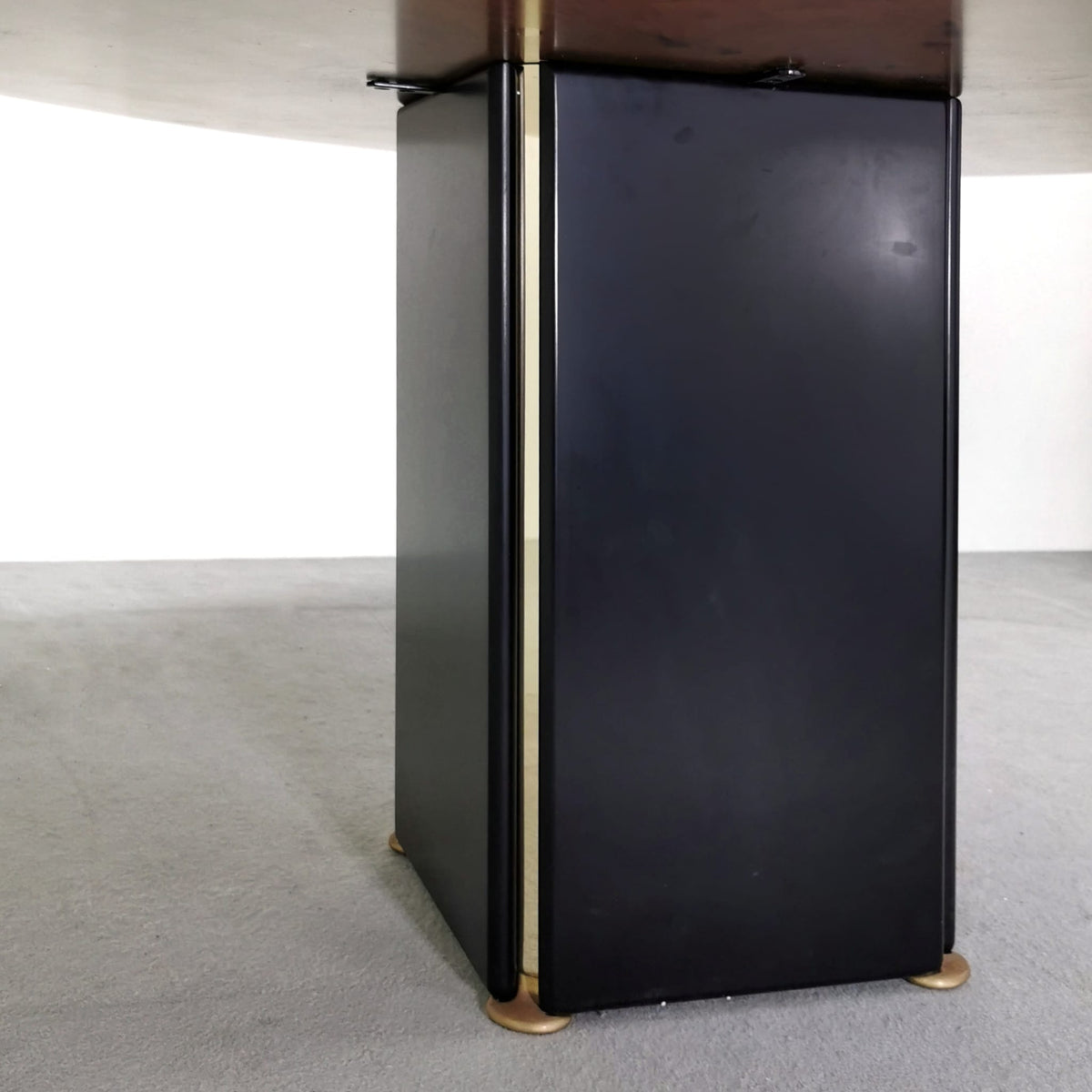 Table ovale Artona d’Afra et Tobia Scarpa pour Maxalto, années 1970