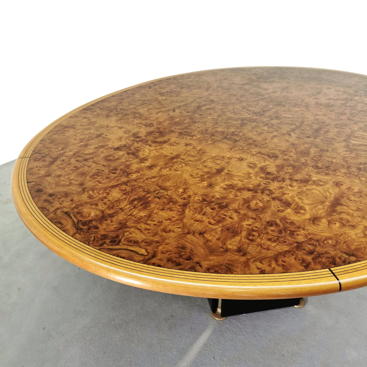 Table ovale Artona d’Afra et Tobia Scarpa pour Maxalto, années 1970