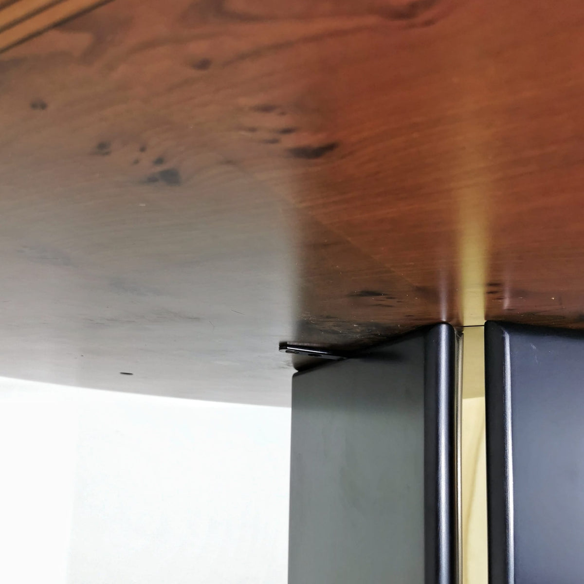 Table ovale Artona d’Afra et Tobia Scarpa pour Maxalto, années 1970