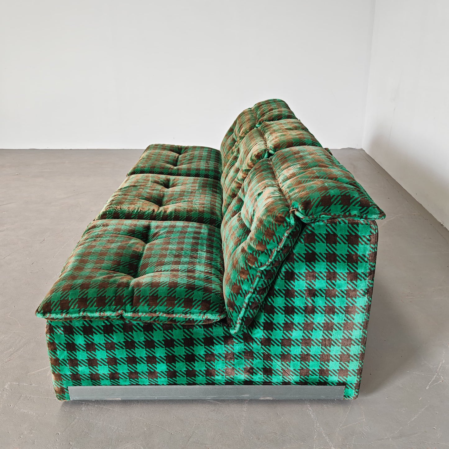 Divano Letto Daybed in velluto verde pied de poule vintage anni 70