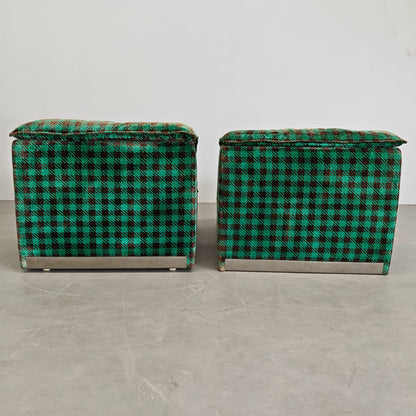 Fauteuils verts en damier