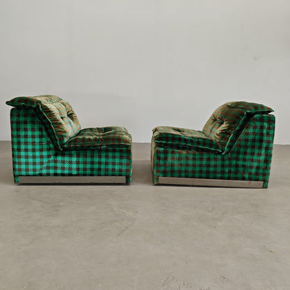 Fauteuils verts en damier