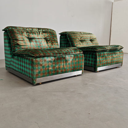 Fauteuils verts en damier