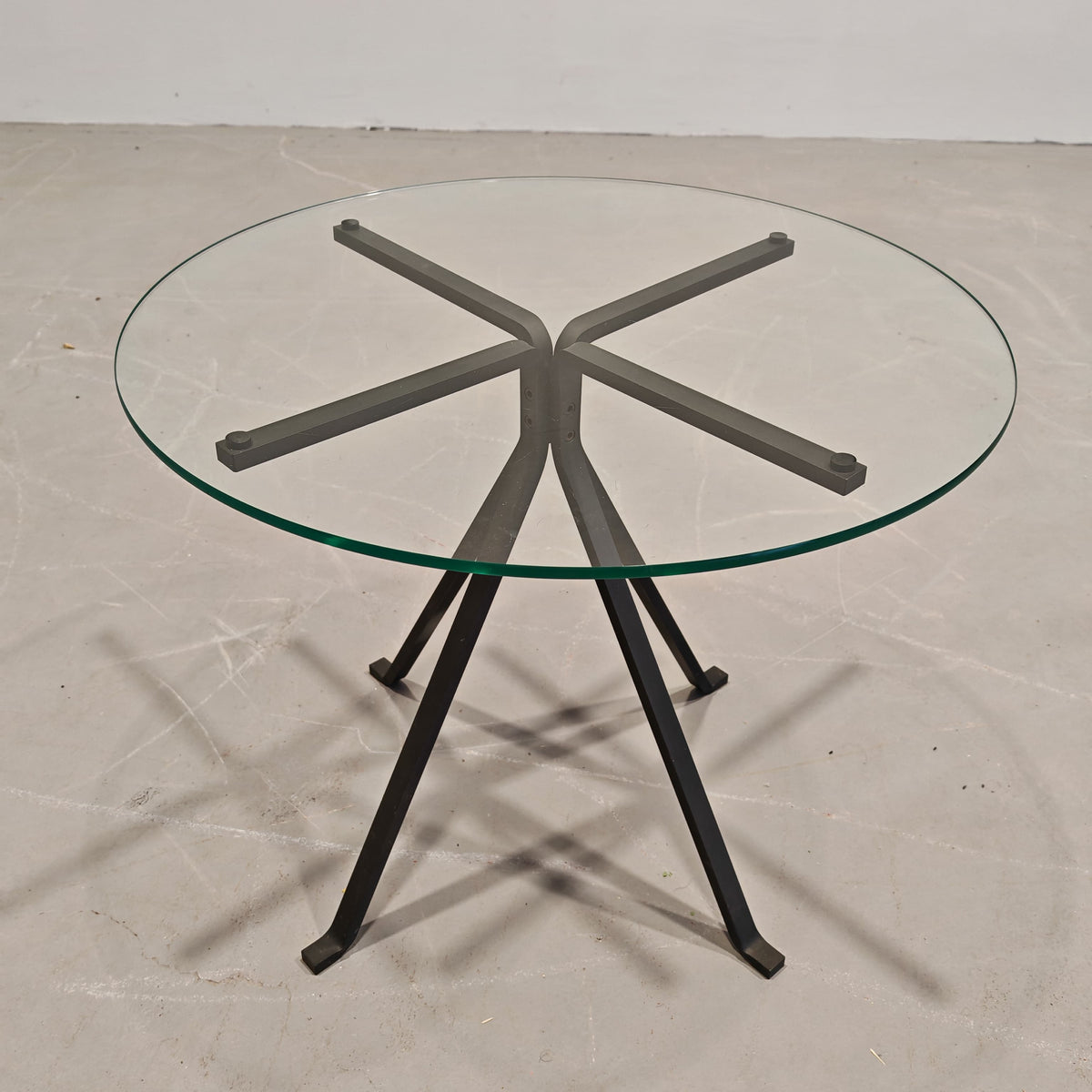 Table basse mod. Cuginetto, Enzo Mari pour Driade, années 1970