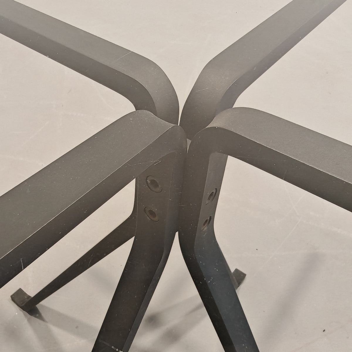 Table basse mod. Cuginetto, Enzo Mari pour Driade, années 1970