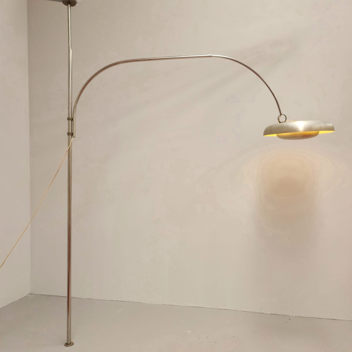 Lampadaire Arco terre-ciel de Pirro Cuniberti pour Sirrah, années 1970