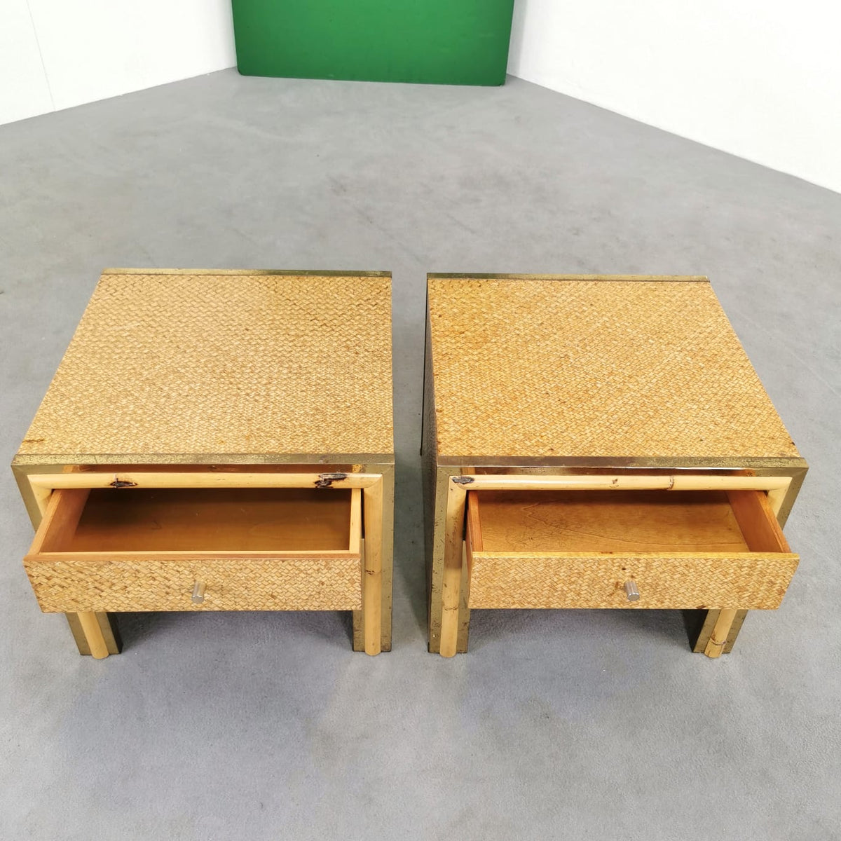 Tables de chevet vintage en bambou et laiton années 70