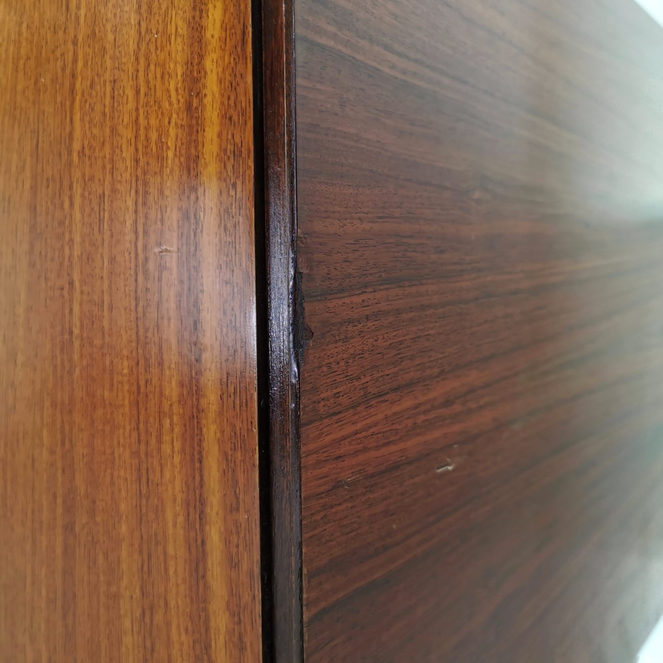 Sideboard Sospeso in teak Edmondo Palutari per Vittorio Dassi 1950's