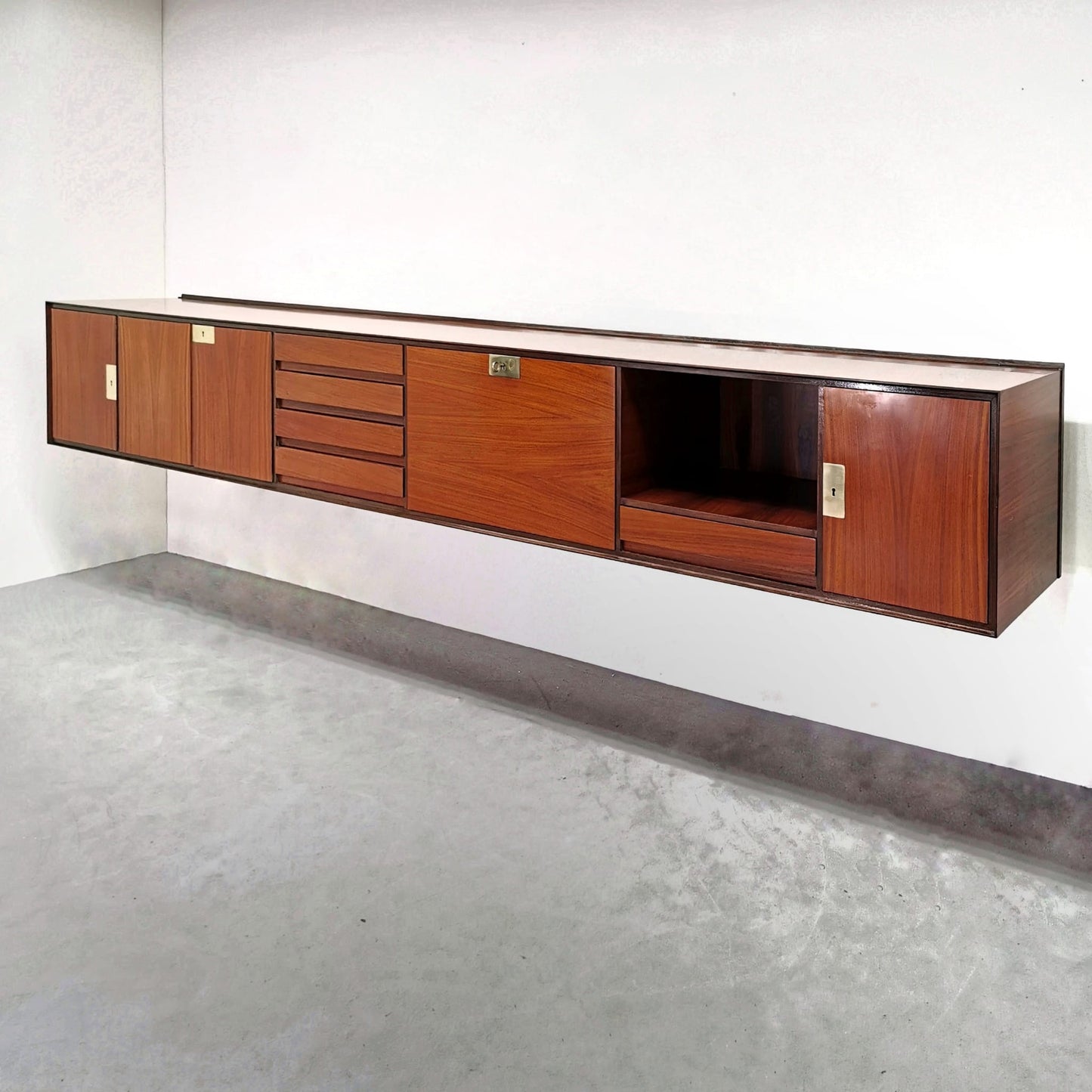 Sideboard Sospeso in teak Edmondo Palutari per Vittorio Dassi 1950's