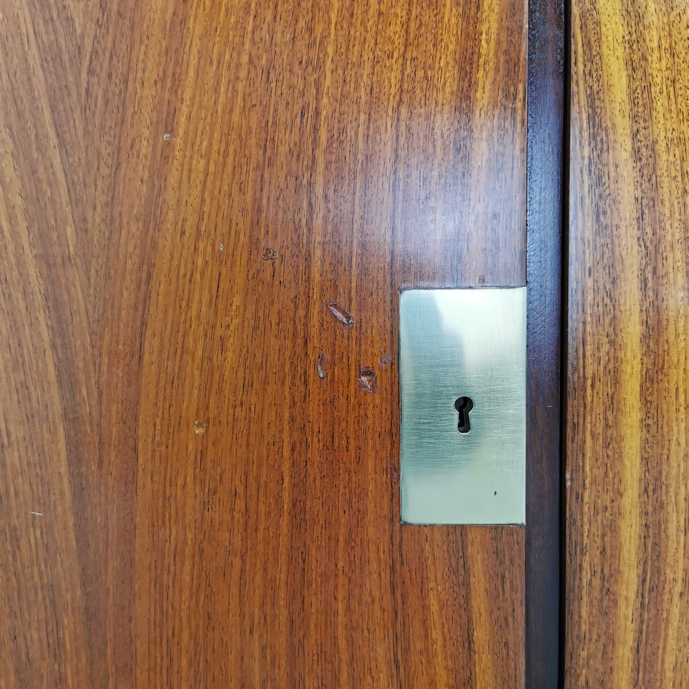 Sideboard Sospeso in teak Edmondo Palutari per Vittorio Dassi 1950's