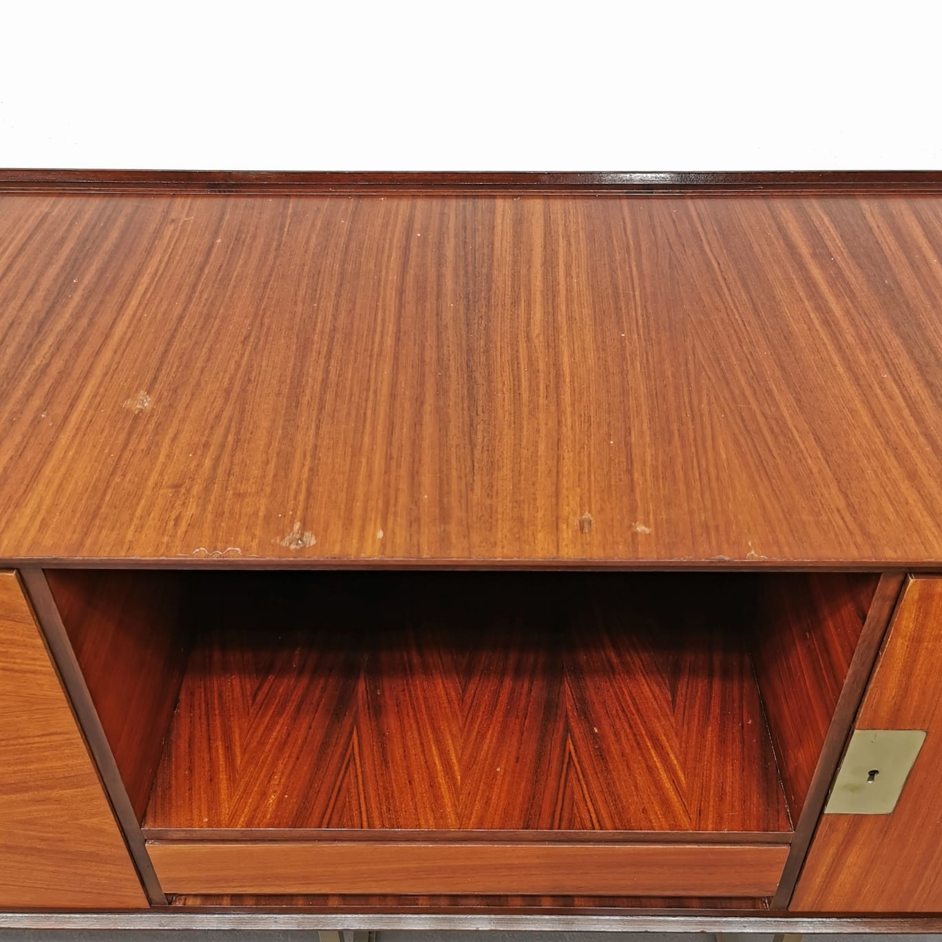 Sideboard Sospeso in teak Edmondo Palutari per Vittorio Dassi 1950's