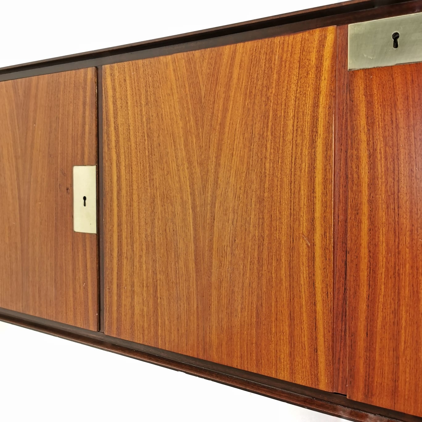 Sideboard Sospeso in teak Edmondo Palutari per Vittorio Dassi 1950's