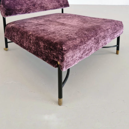 Fauteuil vintage des années 50 en velours violet