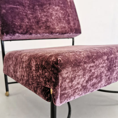 Fauteuil vintage des années 50 en velours violet
