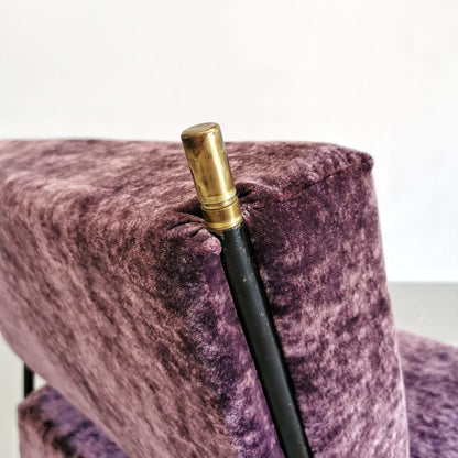 Fauteuil vintage des années 50 en velours violet